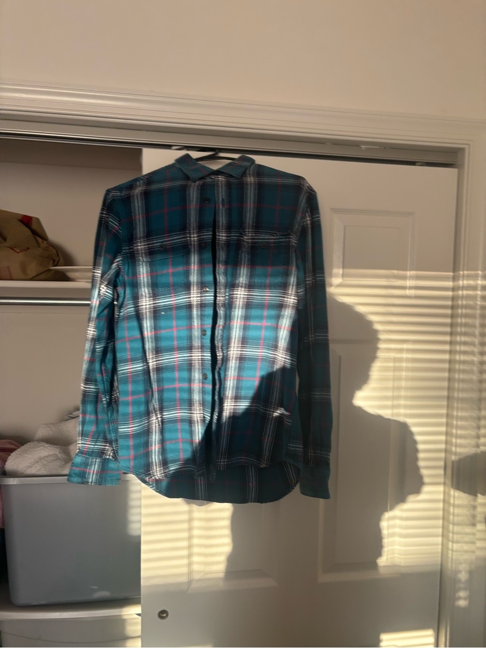 Old Navy Teal Plaid Long-Sleeve Button-Down Shirt